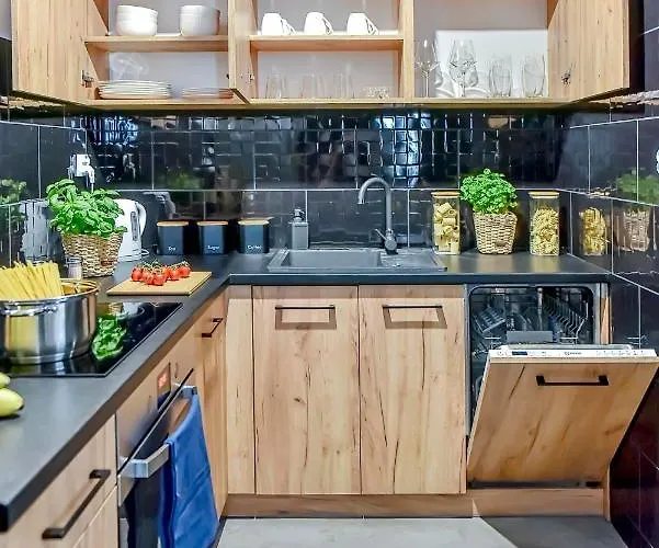 Na Zlotej Podkowie 2 *